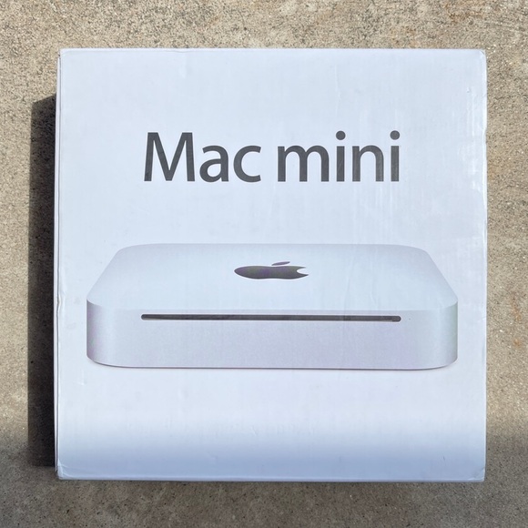 Apple Mac Mini 2.4 GHz A1347 - Silver - Picture 9 of 16